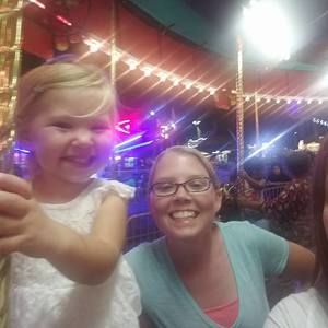 Meet your Posher, Danielle